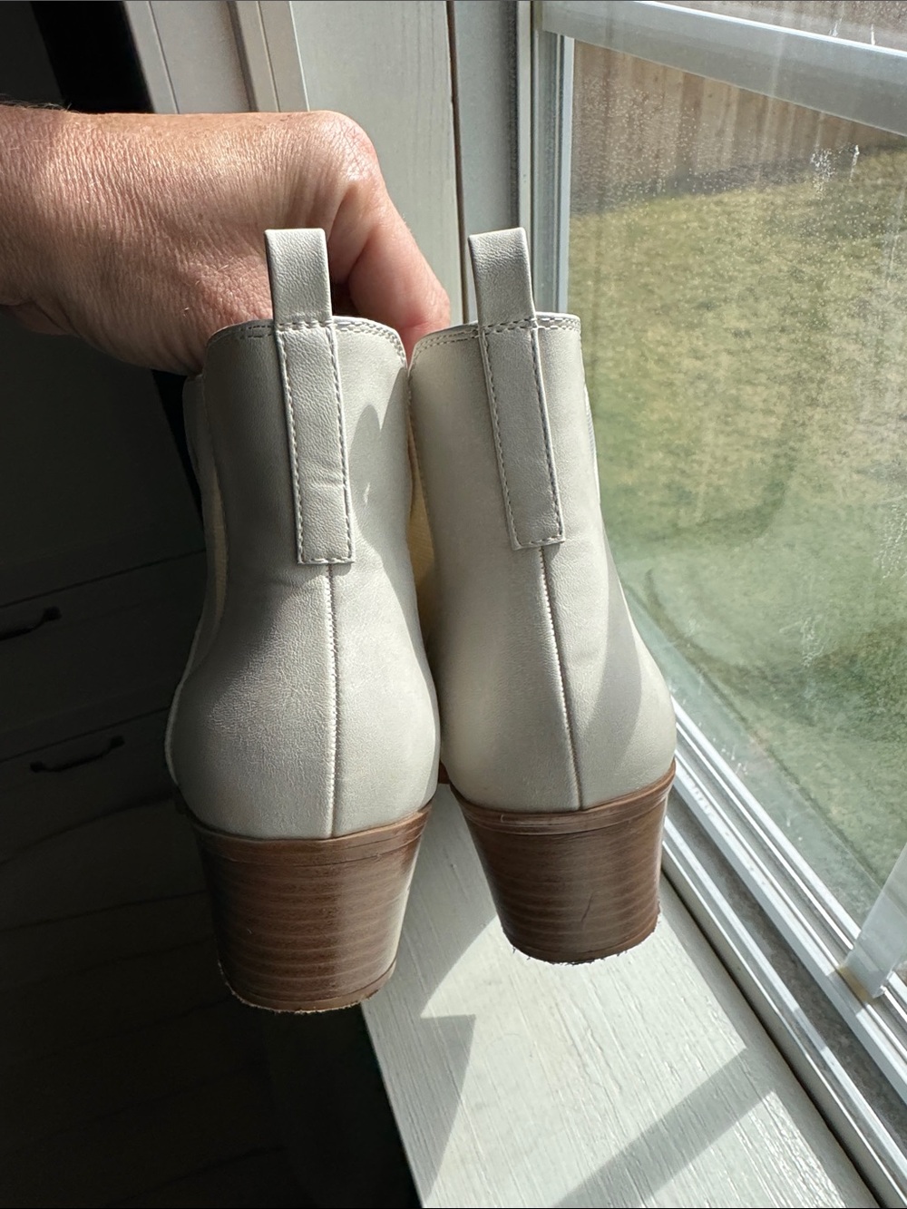 Universal Thread Kennedy Women's Cream Ankle Boots size 9 1/2. - Picture 5 of 11